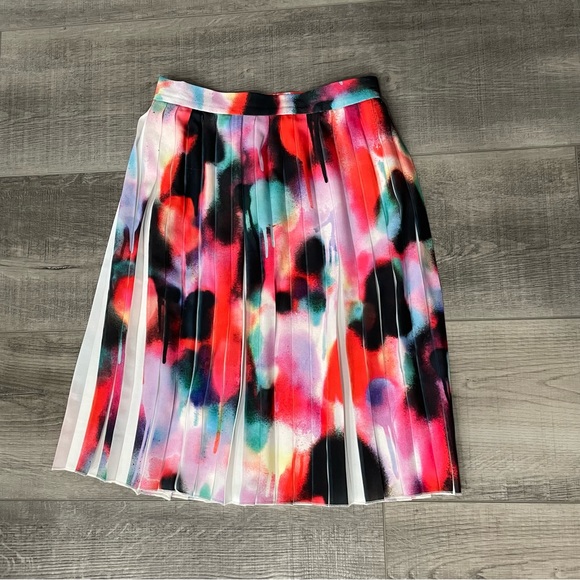 French Connection multi-color skirt - Picture 1 of 3